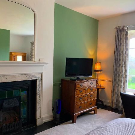 The Old Vicarage Bed & Breakfast Kington  Dış mekan fotoğraf